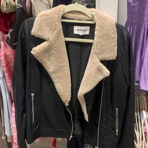 BB Dakota small leather jacket with fur